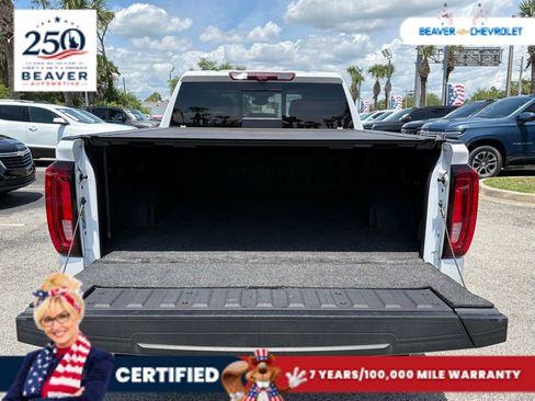 Used 2024 GMC Sierra 1500 Denali w/ Technology Package AWD/4WD image 10