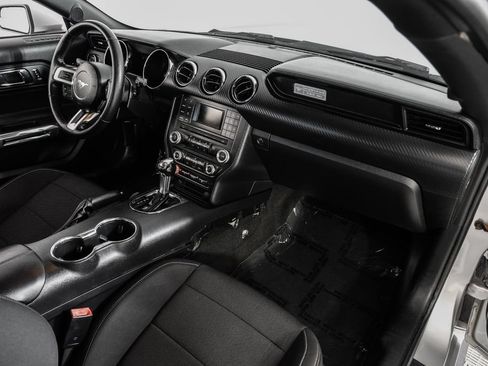 Used 2016 Ford Mustang Coupe w/ Equipment Group 051A RWD image 9