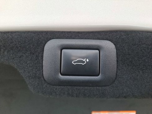 Used 2024 Lexus LS 500 AWD w/ Luxury Package image 29