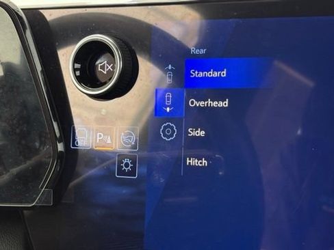 Used 2024 Chevrolet Equinox EV LT AWD/4WD image 37