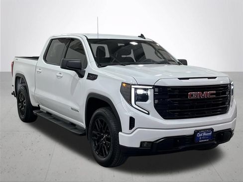 Used 2025 GMC Sierra 1500 Elevation AWD/4WD image 9