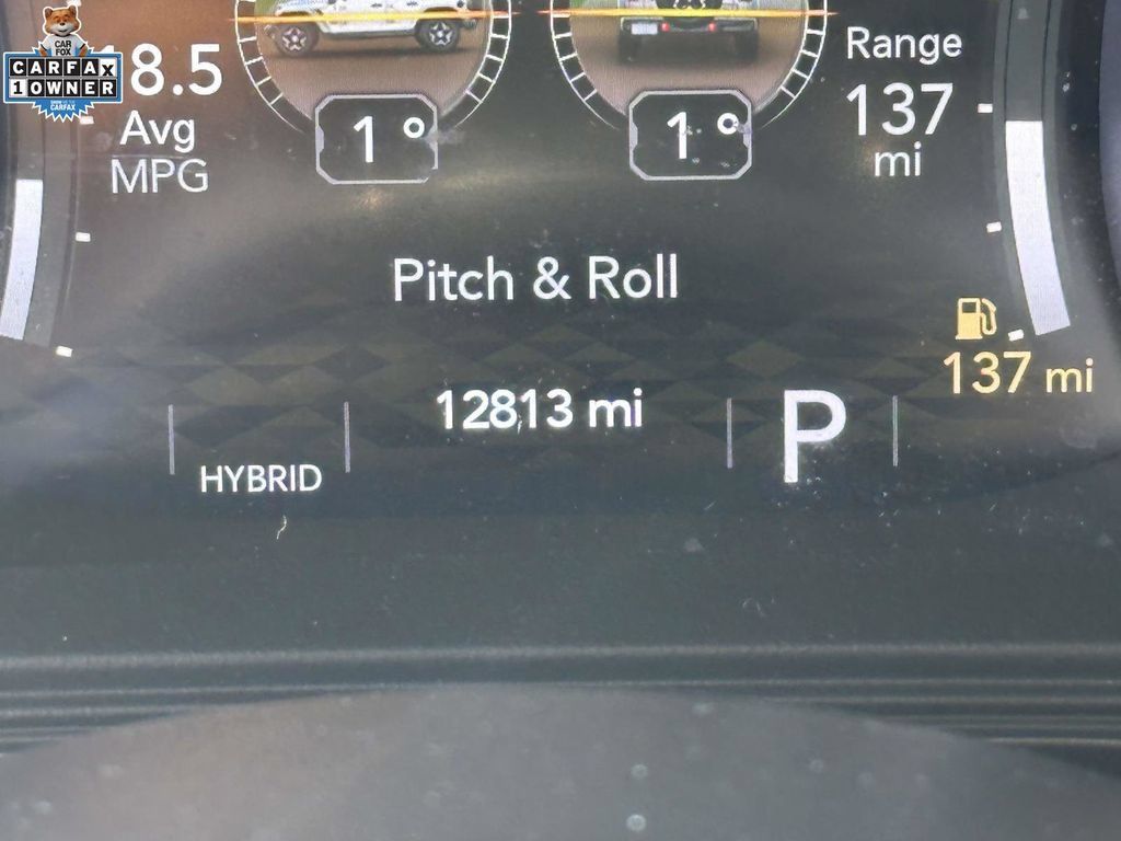 Used 2024 Jeep Wrangler Unlimited Sahara w/ Technology Group AWD/4WD image 24