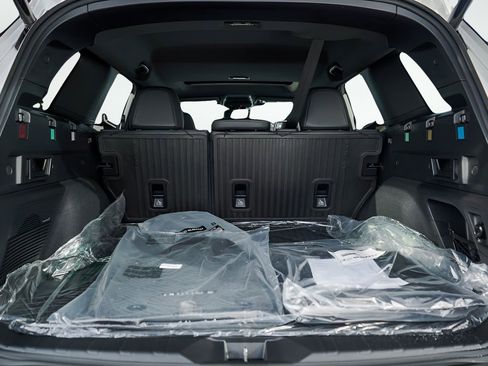 New 2026 Subaru Outback Touring image 8