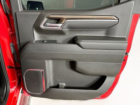 Used 2023 Chevrolet Silverado 1500 LT image 30