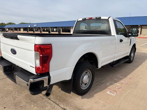 Used 2019 Ford F250 XL w/ XL Value Package image 4