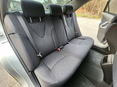 Used 2010 Toyota Camry SE image 5