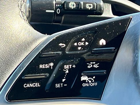 Certified 2026 Mercedes-Benz GLC 300 4MATIC image 35