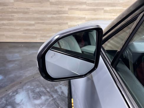 Used 2023 Rivian R1T Launch Edition image 30