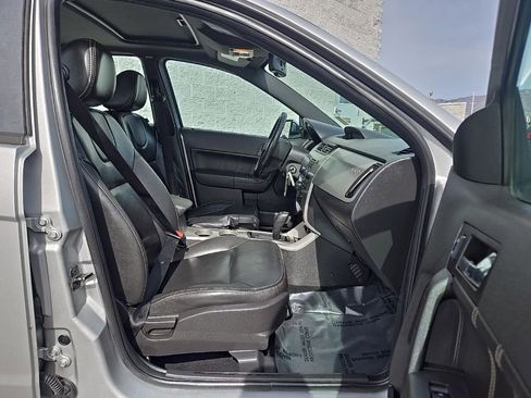 Used 2009 Ford Focus SEL FWD image 36