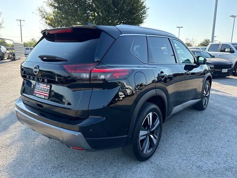 Used 2026 Nissan Rogue SL FWD image 5