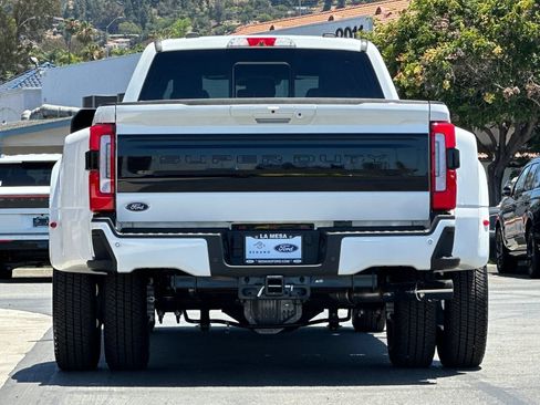 New 2026 Ford F350 Platinum w/ FX4 Off-Road Package AWD/4WD image 4