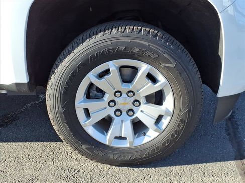 Used 2022 Chevrolet Colorado LT image 9
