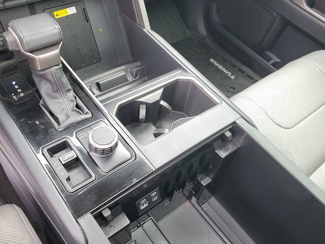 Used 2022 Toyota Tundra Limited AWD/4WD image 16