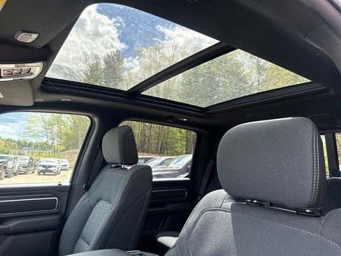 New 2026 RAM 1500 4x4 Crew Cab image 18