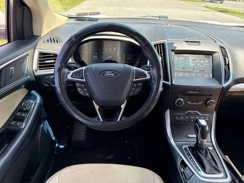 Used 2018 Ford Edge SEL w/ Equipment Group 201A FWD image 13