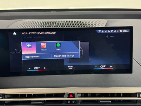 Used 2022 BMW iX xDrive50 w/ Sport Package image 25