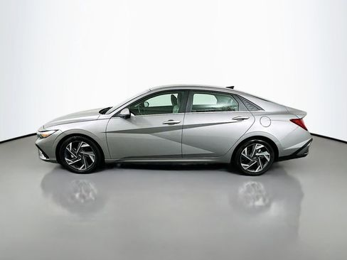 Certified 2024 Hyundai Elantra Limited image 8