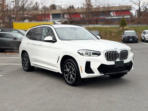 Certified 2024 BMW X3 xDrive30i w/ M Sport Package image 9