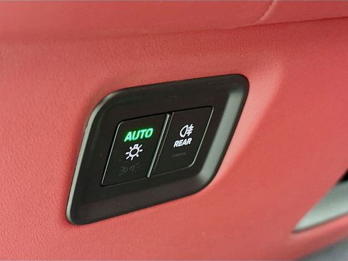 New 2026 Porsche Cayenne image 11