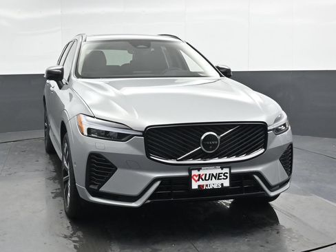 New 2026 Volvo XC60 T8 Plus w/ Protection Package Premier AWD/4WD image 4
