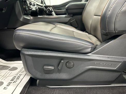 Used 2025 Ford F150 Lariat w/ Equipment Group 501A Mid image 13