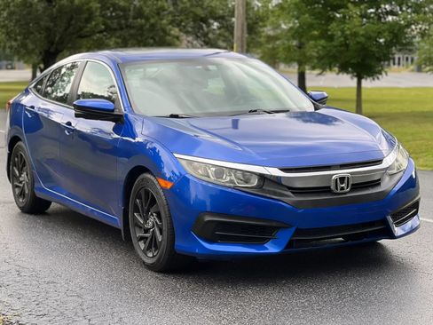 Used 2016 Honda Civic EX image 3
