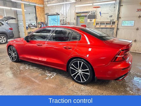 Used 2019 Volvo S60 T6 R-Design AWD/4WD image 5