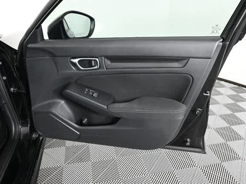 Used 2022 Honda Civic Sport image 9