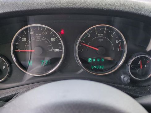 Used 2014 Jeep Wrangler Unlimited Rubicon w/ Connectivity Group image 24