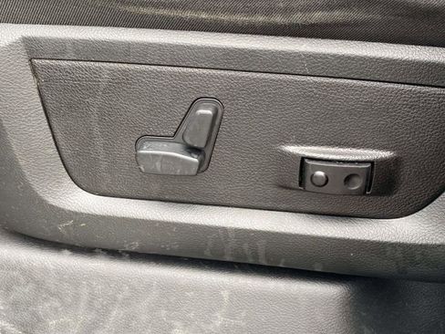 Used 2019 RAM 2500 Laramie AWD/4WD image 17