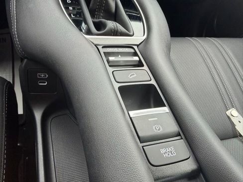 Used 2025 Honda HR-V EX-L image 22