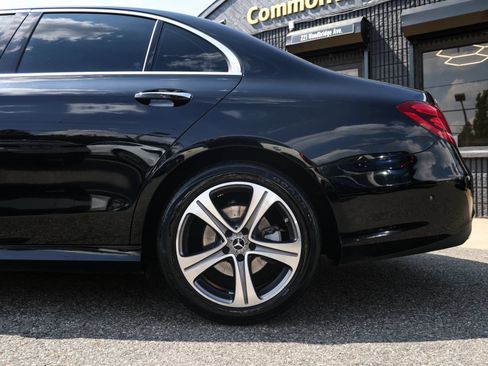 Used 2019 Mercedes-Benz E 300 4MATIC image 12