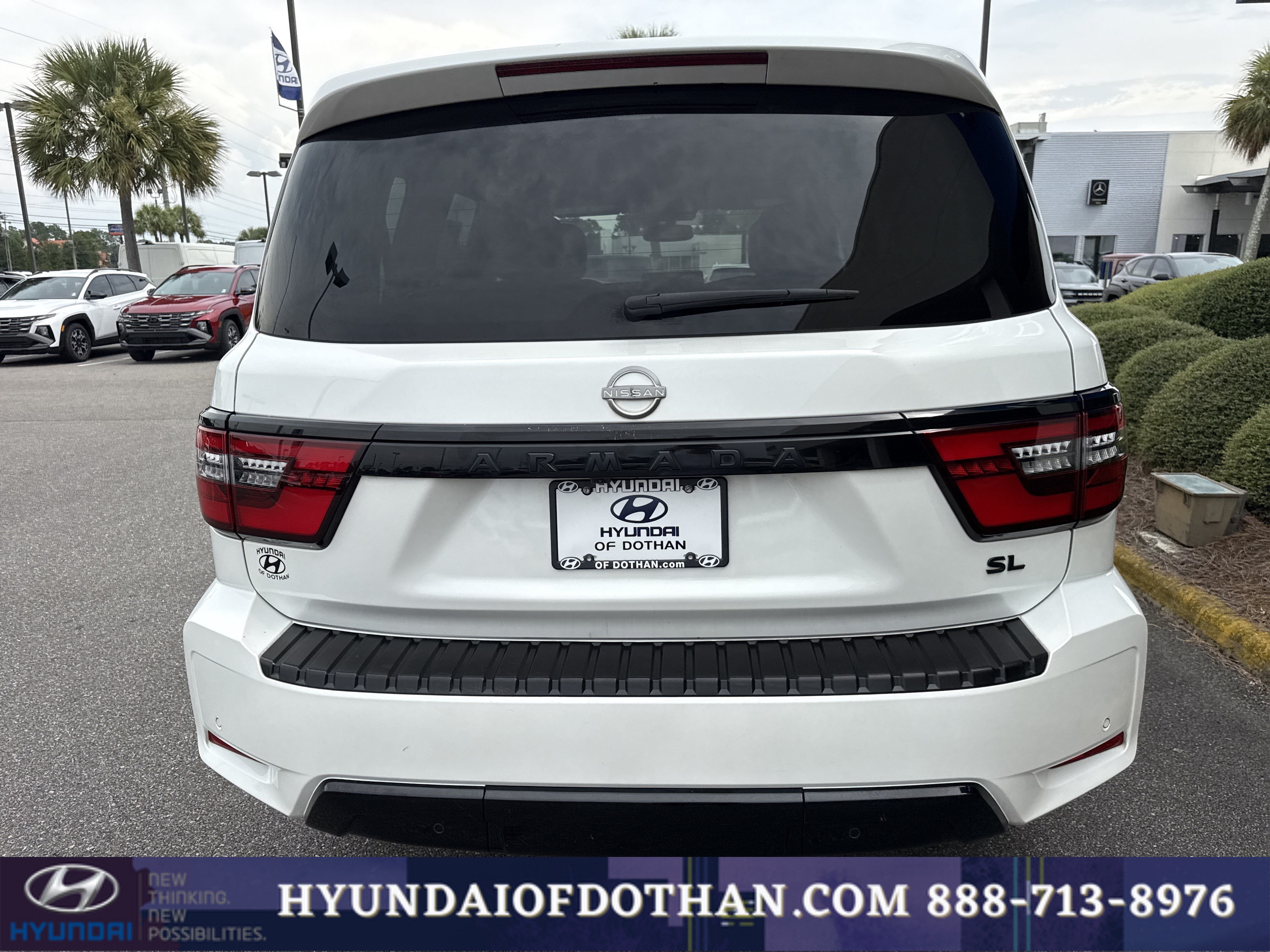 Used 2023 Nissan Armada SL w/ Midnight Edition Package RWD image 3