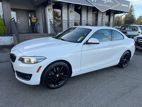 Used 2019 BMW 230i Coupe w/ Convenience Package RWD image 1