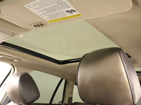 Used 2013 Lincoln MKX AWD image 15