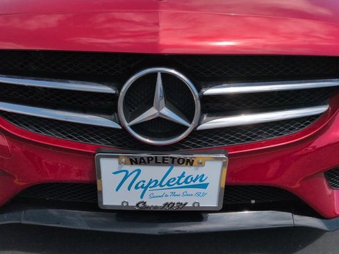 Used 2018 Mercedes-Benz C 300 Sedan image 11