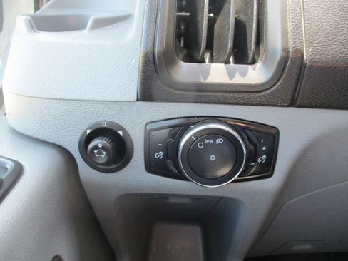 Used 2016 Ford Transit 250 130 Low Roof w/ Exterior Upgrade Package RWD image 14
