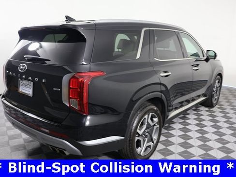 Used 2023 Hyundai Palisade Limited image 8