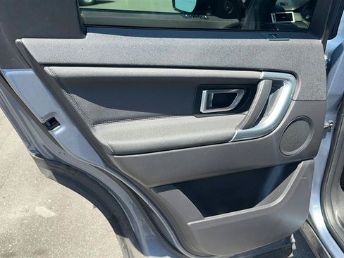 Used 2018 Land Rover Discovery Sport HSE AWD/4WD image 21