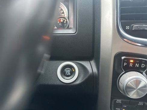 Used 2016 RAM 1500 Laramie w/ Convenience Group image 30