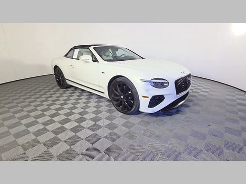 Used 2025 Bentley Continental GTC AWD/4WD image 53
