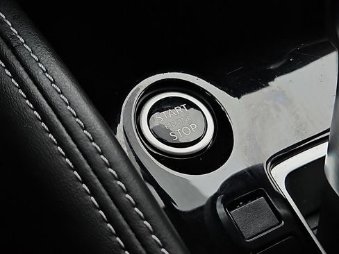 Certified 2020 Nissan Kicks SR w/ SR Premium Package image 22