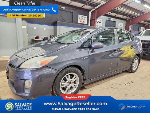 Used 2010 Toyota Prius Three FWD image 1