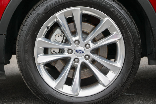 Used 2019 Ford Explorer Limited AWD/4WD image 28