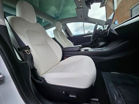 Used 2023 Tesla Model 3 Standard Range image 56
