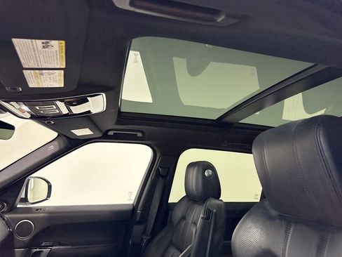 Used 2017 Land Rover Range Rover Sport HSE AWD/4WD image 29