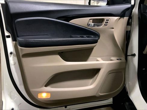 Used 2019 Honda Ridgeline RTL-E image 22