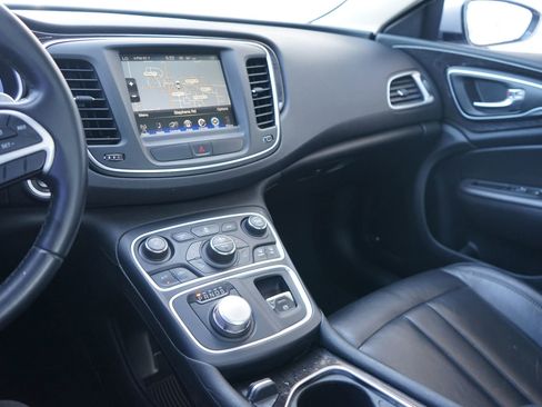 Used 2015 Chrysler 200 C w/ Navigation & Sound Group I image 28