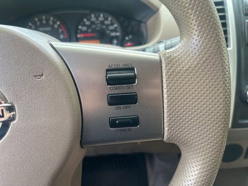Used 2011 Nissan Frontier SV RWD image 19