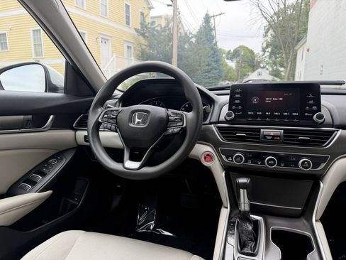 Used 2018 Honda Accord LX image 28